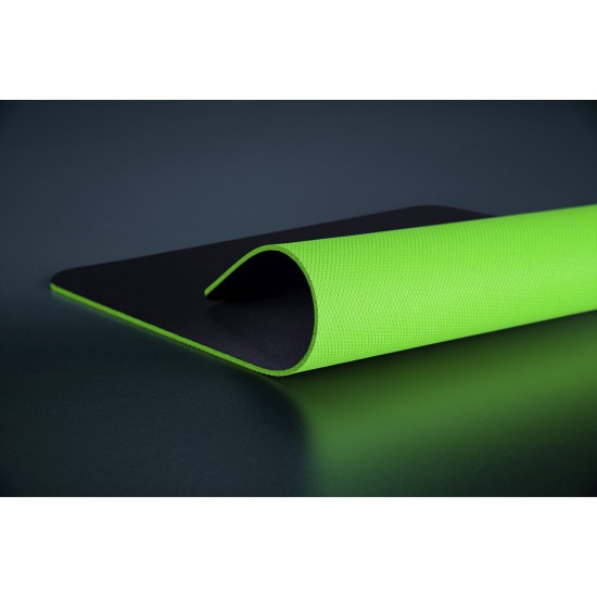 Razer Gigantus V2 3XL Gaming Mousepad (RZ02-03330500-R3M1)